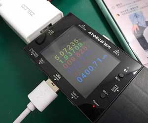 Double USB charger function test