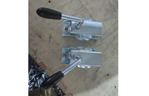 Trailer wheel clamp side view