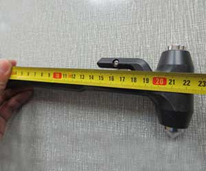 Car escape tool size test