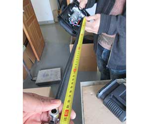 Meter inspection during Tiroflx QC for strong car tire inflator pump size.